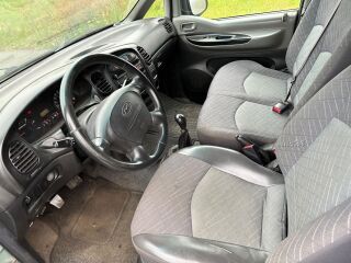 Hyundai H1 2.5 74kW
