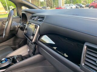 Nissan LEAF N-Connecta 90kW