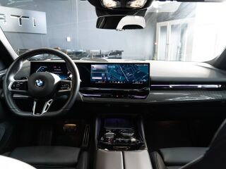 BMW 540 d xDrive Touring M-Sportpakett PRO 3.0 210kW