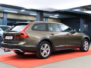 Volvo V90 Cross Country 2.0 140kW