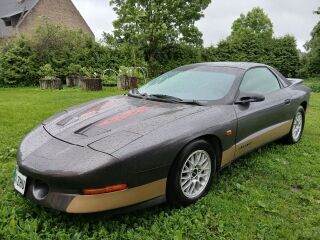 Pontiac Firebird 3.4 109kW