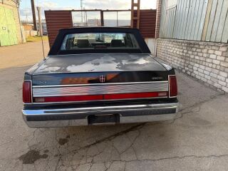 Lincoln Town Car 140kW