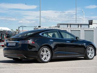 Tesla Model S 85D 270kW 270кВ