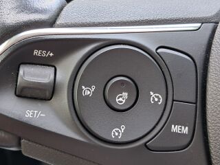 Opel Grandland X 1.2 TURBO 96kW