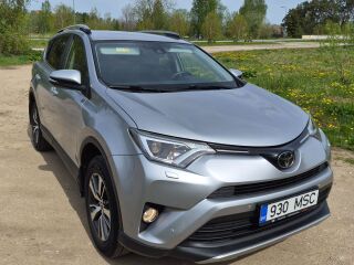 Toyota RAV4 2.0 112kW