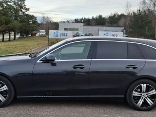 Mercedes-Benz C 220 4 Matic Avantgarde 2.0 147kW