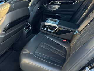 BMW 750 M Sport 4.4 330кВ