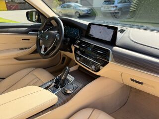 BMW 530 e iPerformance/ Luxury Line 2.0 185кВ