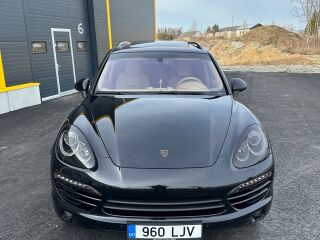 Porsche Cayenne 3.0 180кВ
