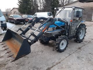 Iseki TG 30 Cabin frontaallaaduriga