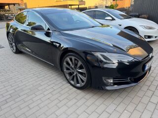 Tesla Model S Long Range 100D Dual Motor AWD 386kW