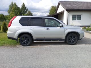 Nissan X-Trail 2.5 124kW