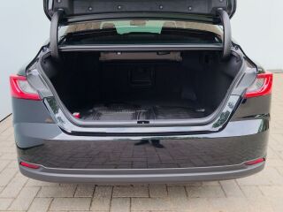 Toyota Camry Premium 137kW