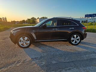 Infiniti FX30 3.0 175kW