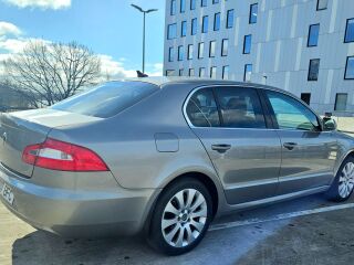 Skoda Superb 2.0 103kW