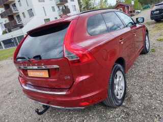 Volvo XC60 R-DESIGN LINE AWD 2.4 D5 140kW
