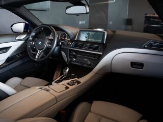 BMW M6 Convertible 4.4 V8 412kW