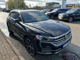 Volkswagen Touareg 4Motion Elegance 3.0 TDI 170кВ
