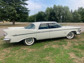 Chrysler Imperial 6.7 257kW