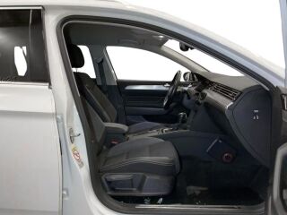 Volkswagen Passat Alltrack Sportscombi 4Motion TDI 147kW