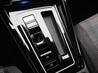 Volkswagen Golf GTI 2.0 180kW