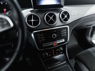 Mercedes-Benz CLA 180 1.6 X117 90kW