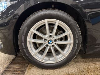 BMW 320 Touring G21 M Sport Black-Sapphire Metallic 2.0 140kW