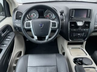 Lancia Voyager Platinum Stow&Go 2.8 CRD 131кВ