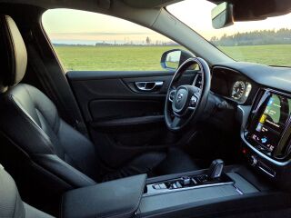 Volvo V60 Cross Country AWD Inscription B4 KERS 2.0 145kW