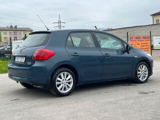 Toyota Auris 2.0 R4 Diesel 93кВ