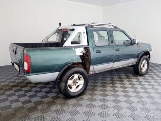 Nissan Navara Facelift 4x4 2.5 dCi 98kW