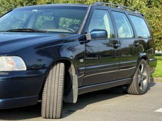 Volvo V70 R AWD 2.3 184kW