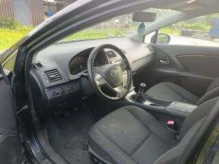 Toyota Avensis 2.0 93кВ