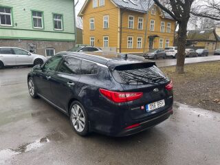 Kia Optima KNAGU815GH5131494 1.7 104кВ