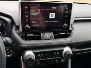 Toyota RAV4 Luxury Plus 2.0 129kW