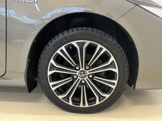 Toyota Corolla Hybrid Luxury 72kW