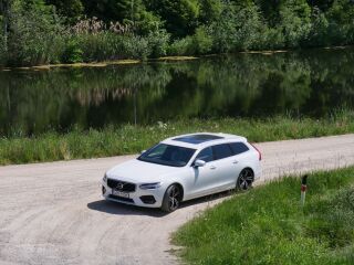 Volvo V90 R-Desing 2.0 D4 140кВ