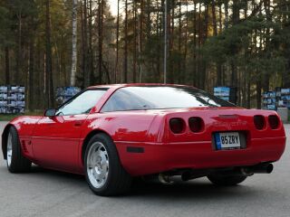 Chevrolet Corvette 5.7 221кВ
