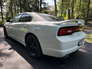 Dodge Charger 5.7 276kW