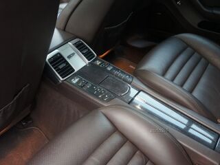 Porsche Panamera Sport Chrono 4.8 V8 368kW