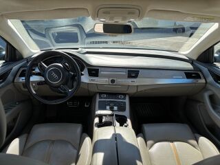 Audi A8 4.2 V8 283kW