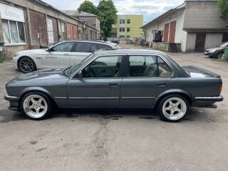 BMW 325 3.0 300kW