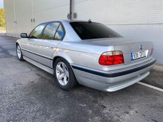 BMW 740 3.9 180kW