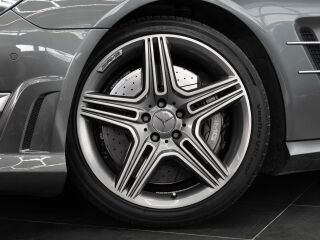 Mercedes-Benz SL 63 AMG Designo 5.5 V8 BiTurbo 395kW
