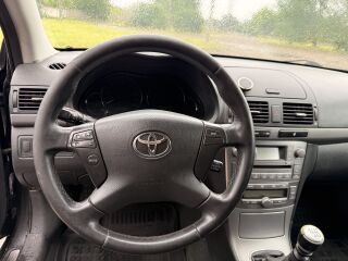 Toyota Avensis 2.0 93kW