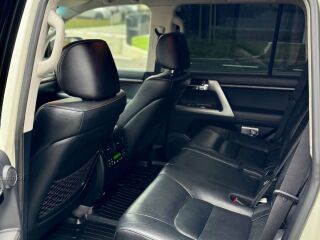 Toyota Land Cruiser V8 Excutive 4.5 V8 200kW