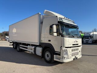 Volvo FM370 6x2*4 EURO6 + CARRIER SUPRA 950 278kW
