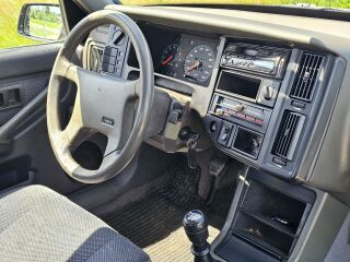 Volvo 440 GL 1.7 64kW