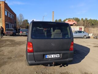 Mercedes-Benz V 280 2.8 128kW