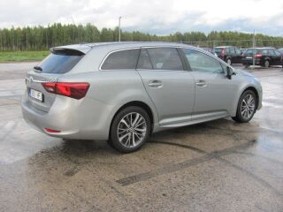 Toyota Avensis 2.0 105kW